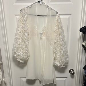 Sheer Floral Lace Kimono Robe in Cream